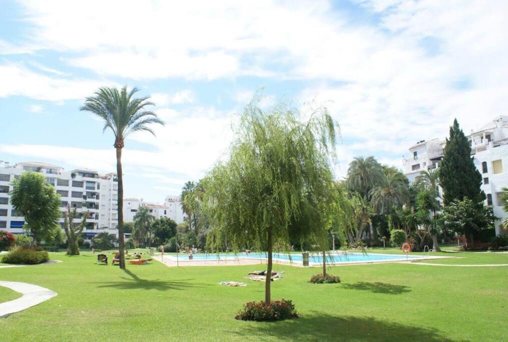 Puerto Banus, 2 Rooms, Pool And Private Parking. Apartment *