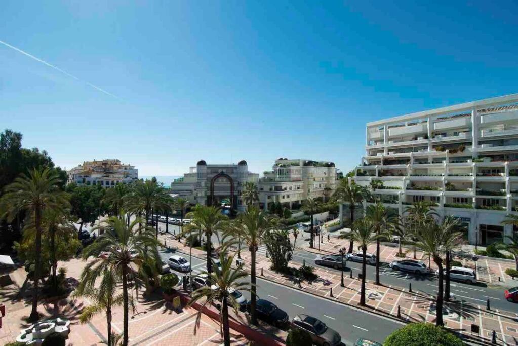 Puerto Banus, 2 Rooms, Pool And Private Parking. Apartment *