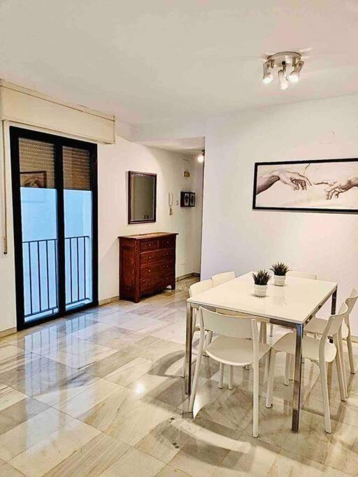 Appartement Puerto Banus, 2 Rooms, Pool And Private Parking.